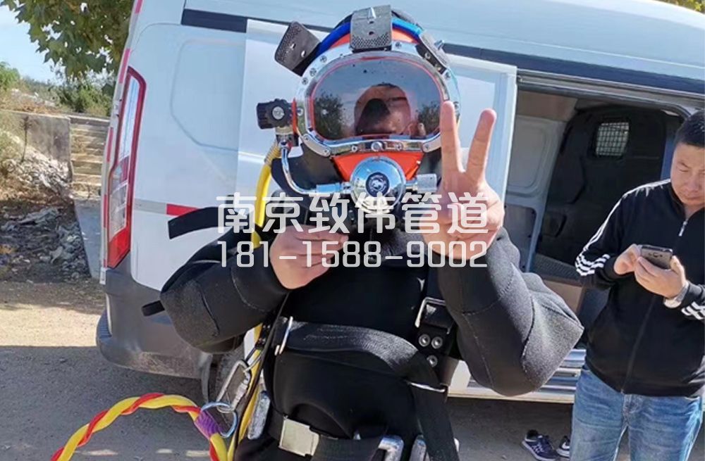 栖化新村沉淀池清底